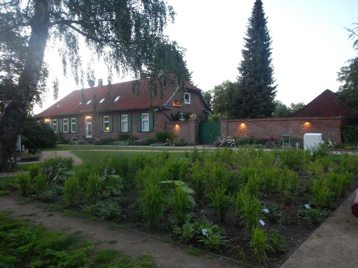 4 Sterne Wohnen "Zum Alten Forsthof" Am Schlosspark, App 1 "Smuck Und Groot" Eutin Exteriér fotografie