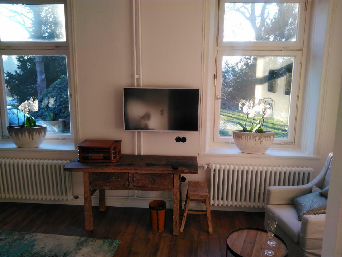 4 Sterne Wohnen "Zum Alten Forsthof" Am Schlosspark, App 1 "Smuck Und Groot" Eutin Exteriér fotografie